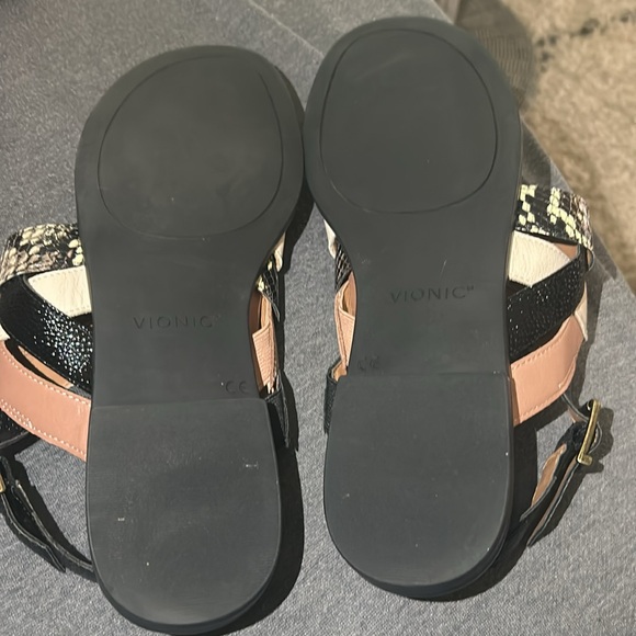 vionic kendra ray Slingback sandals Womens size 11 Black Snake Print - Picture 4 of 4